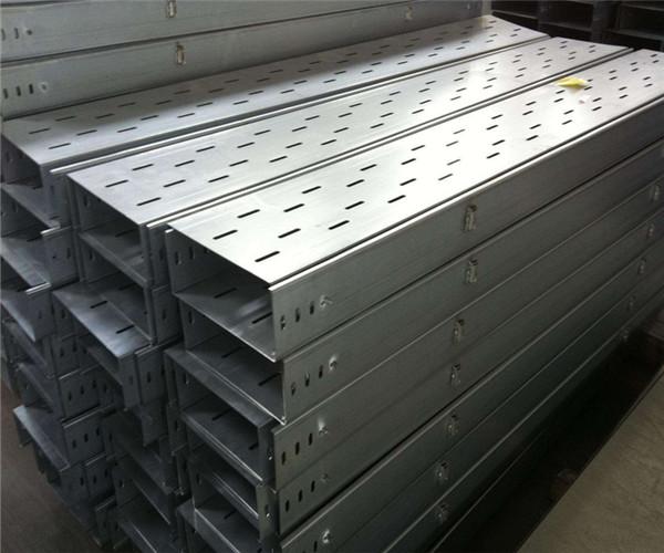 托盘式镀锌桥架高上电气在线咨询百色镀锌桥架